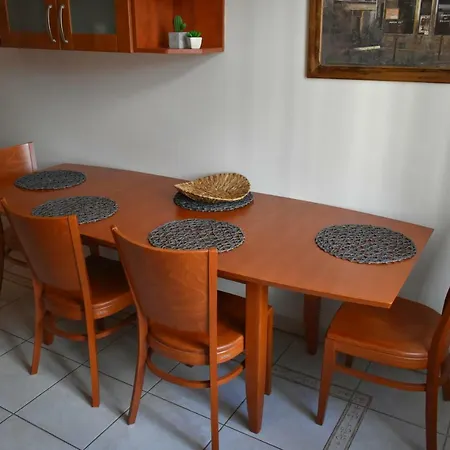 Spacious Zborovska Vltava River Oldtown Apartment
