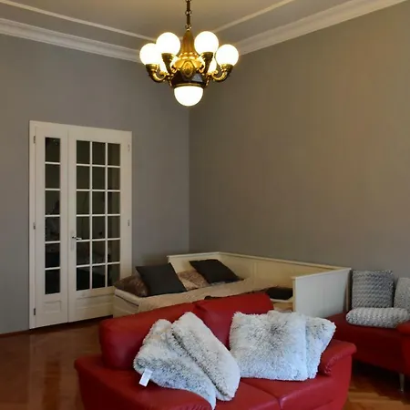 Apartment Spacious Zborovska Vltava River Oldtown *