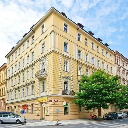 Apartment Spacious Zborovska Vltava River Oldtown Prague